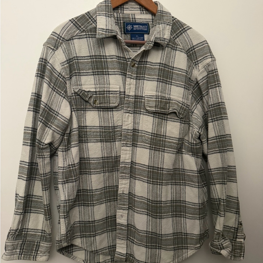 Northwest Territory Men's Gray Plaid Shirt